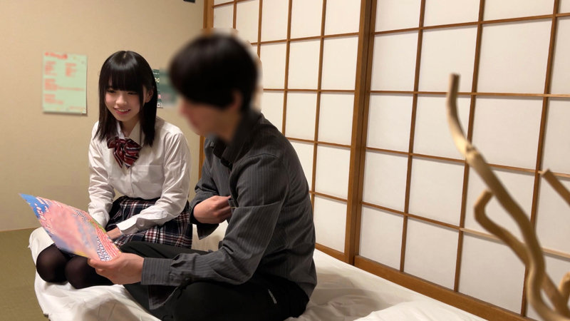 画像-制服姿の可愛いリフレ嬢-【FUYU-105】アイドル級リフレKちゃん 浮遊僧