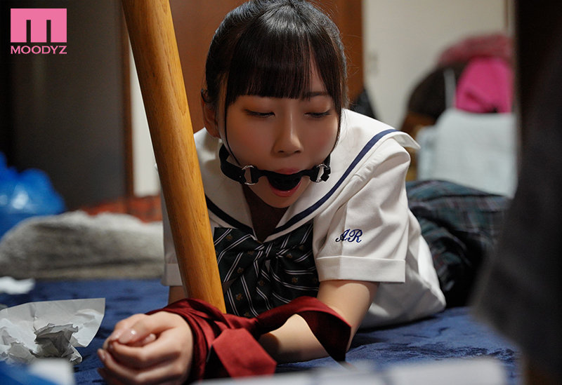 画像3【MIDV-032】「みあちゃんに彼氏が出来たなんて…」10年分の片思いが爆発する隣人の異常性欲オヤジ 七沢みあ