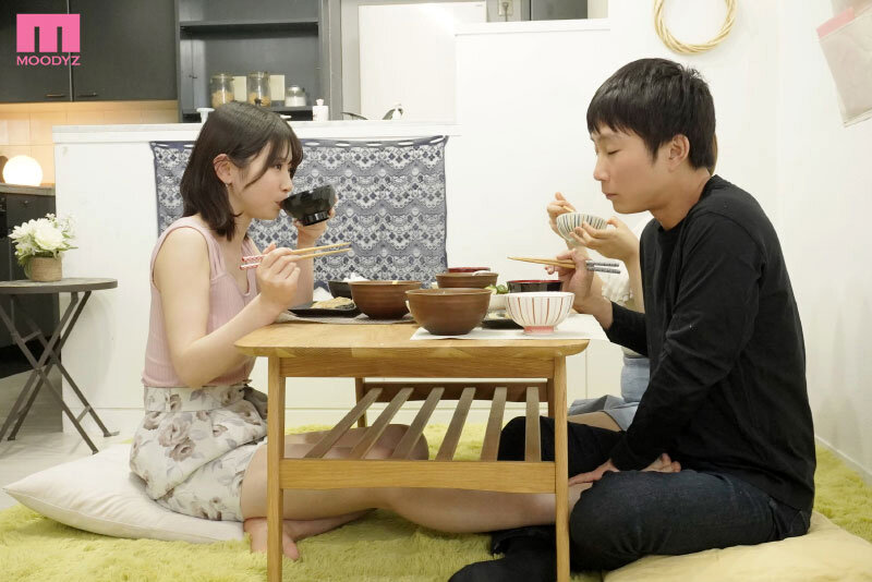 画像5【MIDV-296】ノーブラで誘惑してくる彼女のお姉さんに興奮して性欲モンスター化！葵いぶき