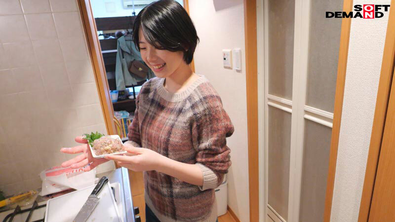 1mogi00136【初撮り】カッコよすぎる漁業女子 仕分け、配送、事務なんでもこなし魚もサバけちゃう あどけない笑顔、誠実でシャイな物腰、九州訛り、剛毛マ●コ、すべてが完璧なニューフェイス あのん・20歳 実田あのん