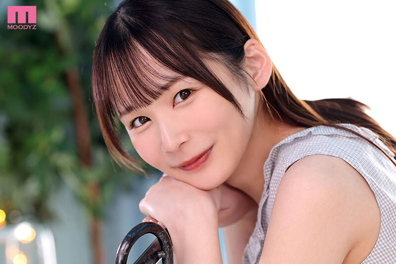 midv00766 奇跡の逸材シ・ロ・ウ・ト ゆるカワ美少女ビックンビックン子宮痙攣が止まらない 初体験めちゃ大声イキッ4本番 宮崎千尋