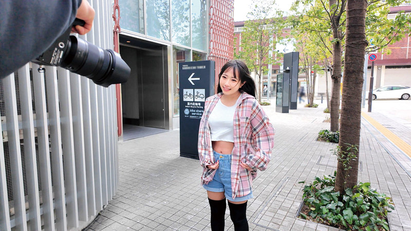 カナ　俺の素人-Z-　oremo245　女子大生カナさんをストリートスナップナンパ！かわいく綺麗に撮られて上がるのはテンションだけでなく性欲も…！？1