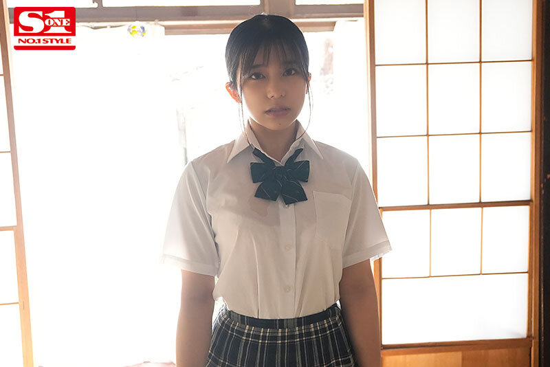 画像2【sone00301】川越にこ 中年オヤジの唾液にまみれ、汗だくなカラダを舐めずり合った制服の記憶。