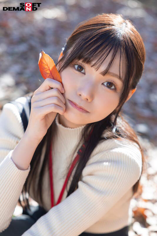 笑顔が素敵な美女-宣伝部 松永あかり 2度目のAV出演 はじめて尽くしの5日間に密着！