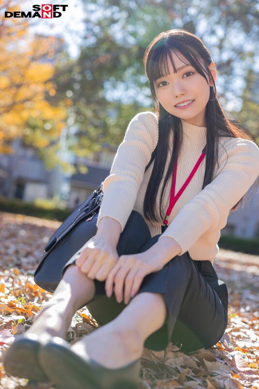 03-宣伝部 松永あかり 2度目のAV出演 はじめて尽くしの5日間に密着！