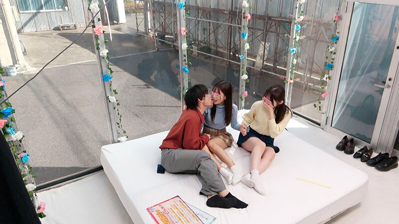 顔出しMM号 女子大生限定 ザ・マジックミラー 徹底検証!男女の友情は成立する!?【DVMM-246】-画像-3